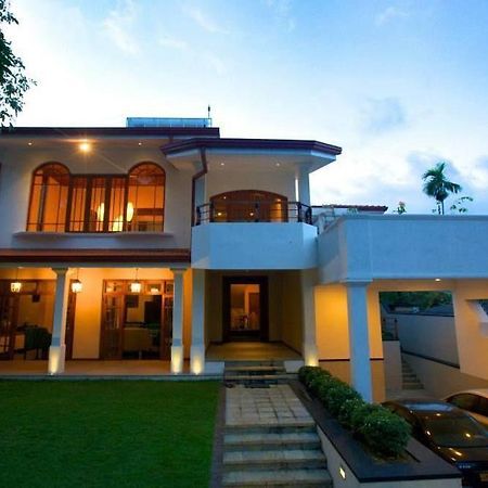 Clove Villa Kandy Bagian luar foto