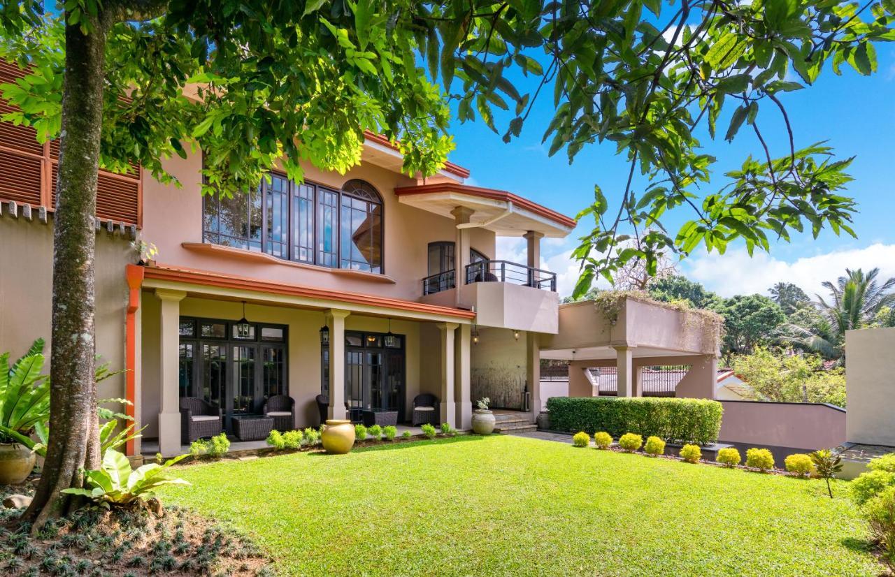 Clove Villa Kandy Bagian luar foto